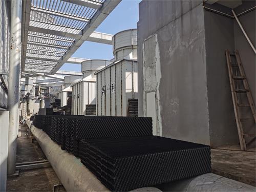 冷卻塔填料堵塞怎么辦 <a href=http://www.qyhdfj.com/tags/21_0.html target=_blank class=infotextkey>冷卻塔填料</a>堵塞怎么辦